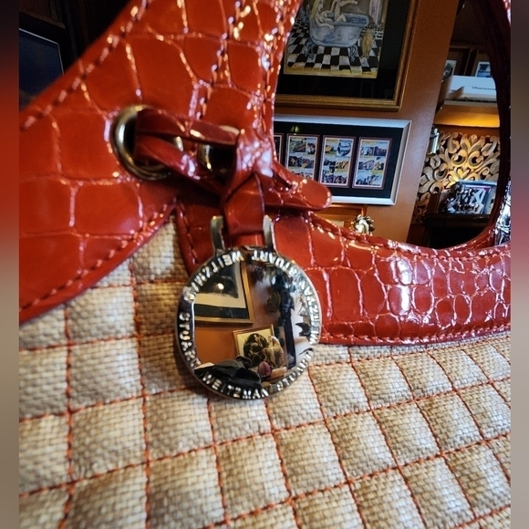 STUART WEITZMAN quilted tote with orange patent leather accents & gold hardware - Picture 5 of 16